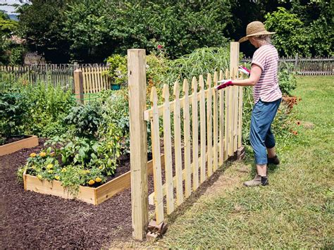 How To Build A Wood Picket Fence - Northernpossession24