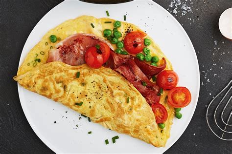 bacon and tomato omelette