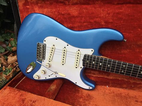 1966 Fender Stratocaster Lake Placid Blue - Vintage & Modern Guitars