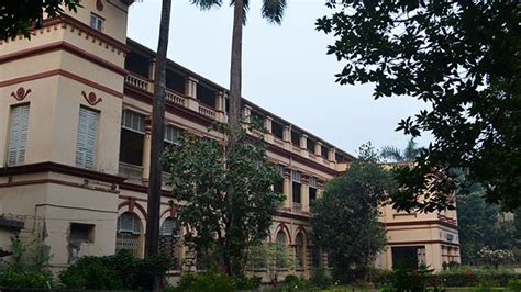 Jadavpur University : Jadavpur - CollegeTimes