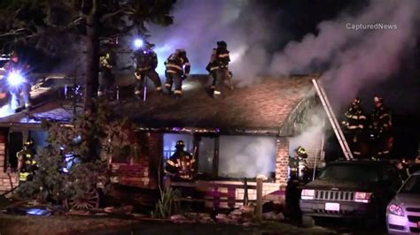 Fire destroys Oak Lawn home | WGN-TV