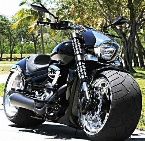 Custom Suzuki Boulevard M109r | Reviewmotors.co