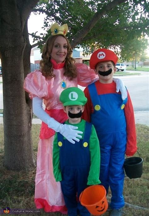 Princess Peach, Mario and Luigi Costume | Best friend halloween ...