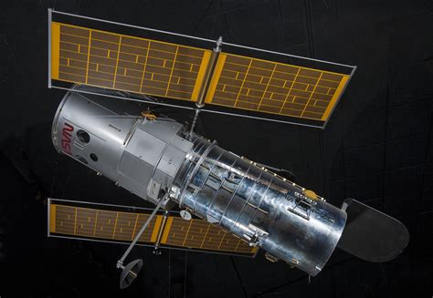 Model, 1:5, Hubble Space Telescope | National Air and Space Museum