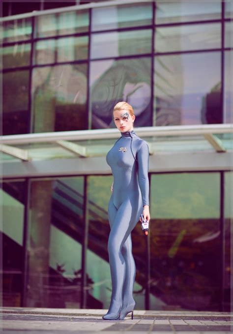 Star Trek Seven of Nine Cosplay | Star trek cosplay, Cosplay woman, Cosplay