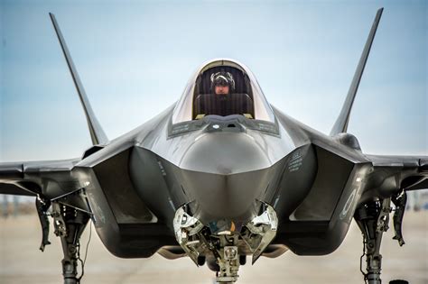 Airframe: The F-35A Lightning II > > Display