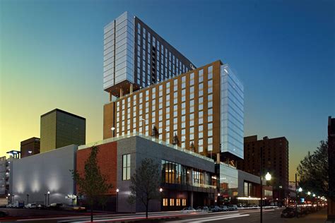 Luxury Louisville Hotel | Omni Louisville Hotel