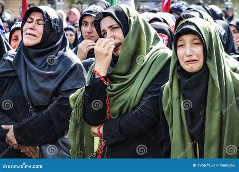 Shia Muslim Women Are Crying Mourn During Ashura Ceremony Editorial ...