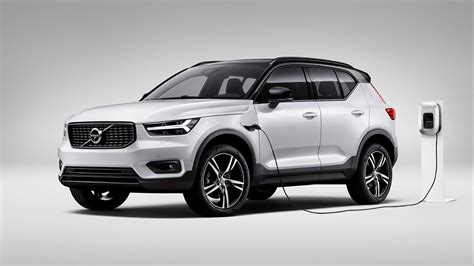 Fully Electric Volvo XC40 Crossover SUV Coming This Year | Automobile ...