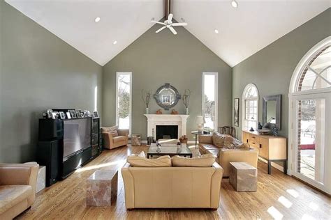 21 Vaulted Ceiling Ideas Highlight Contemporary Design Trends | Vaulted ...