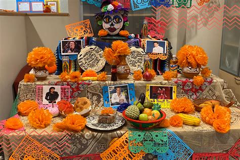 Celebrating Día de los Muertos | Day of the Dead | Casa de Corazón