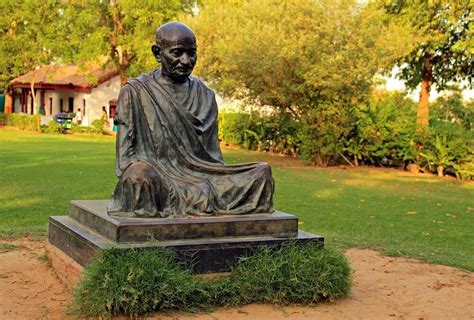 Sabarmati Ashram – Where MK Gandhi became Mahatma Gandhi – Jolly Miles