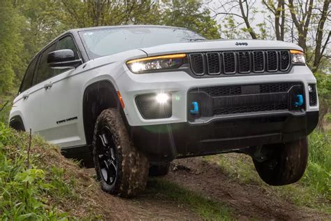 2022 Jeep Grand Cherokee 4xe Review: Nearly Silent Off-Roading is Nice ...