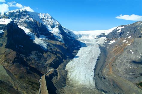 Dream Jobs at the Columbia Icefield Adventure | Banff Jasper Collection ...