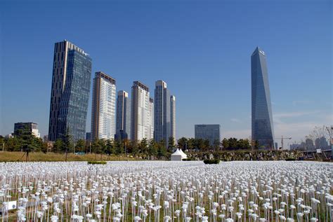 Skyline of Incheon and landscape from Songdo Central park, South Korea ...