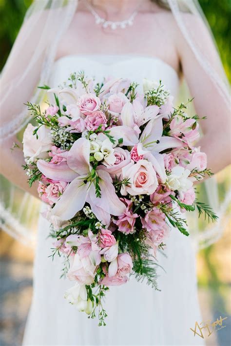 Pink And Black Wedding Flowers - Wedding Flower Ideas