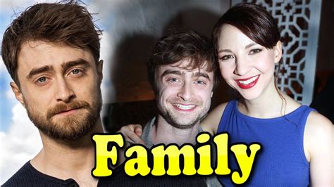 Daniel Radcliffe Family With Father,Mother and Girlfriend Erin Darke ...