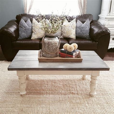 Lovely Coffee Table Decor Ideas 20 - MAGZHOUSE