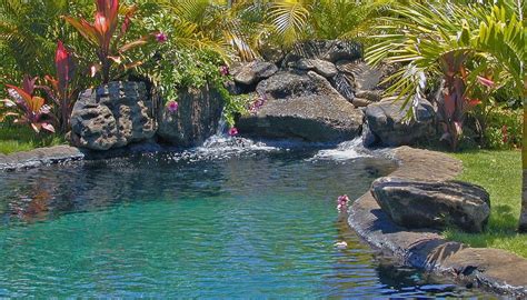 Residential swimming pools - Oahu, Hawaii - Swan Builders International