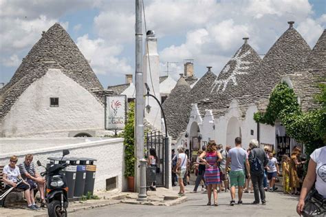 Alberobello Italy - The history of the Trulli houses in Puglia