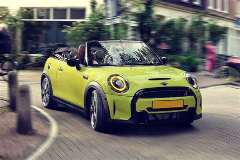 Mini Cooper Convertible Engine Reviews - Check 2 Latest Reviews & Ratings