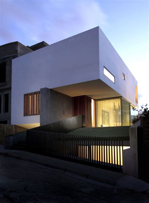 12 Minimalist Modern House Exteriors From Around The World | CONTEMPORIST