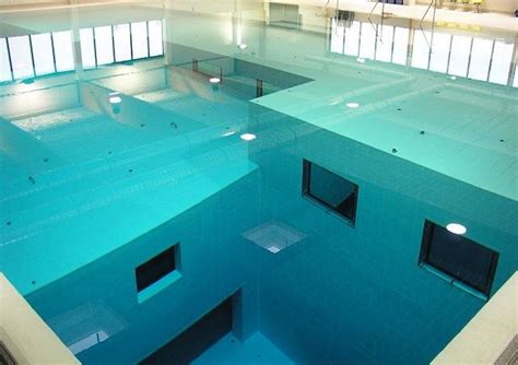 Nemo 33 | Amazing swimming pools, Cool swimming pools, Swimming pool ...