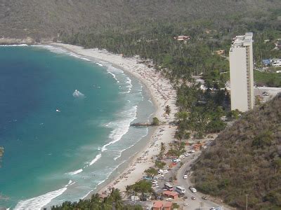 ""PLAYAS DE VENEZUELA"": PLAYA BAHIA DE CATA