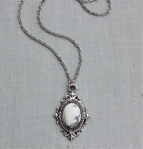 Howlite Necklace. White Howlite. Gemstone Necklace. - Etsy