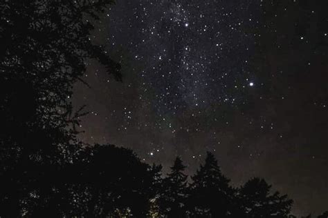 A guide to exploring Wales' night skies - Sugar & Loaf