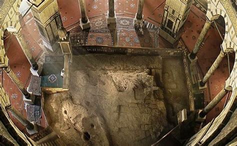 Interior of The Dome of the Rock | Islamic Landmarks