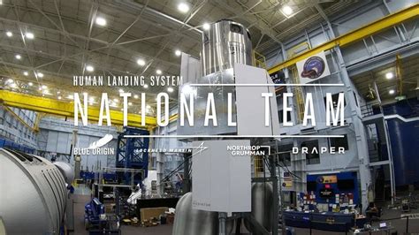 Blue Origin team delivers lunar lander mockup to NASA