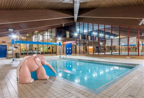 Swimming at Canons Leisure Centre | Mitcham | Better