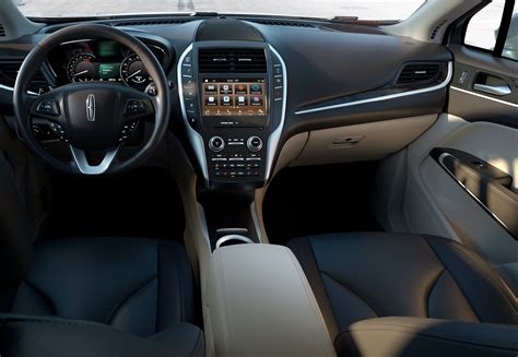 Lincoln MKC Interior Doylestown PA | Fred Beans