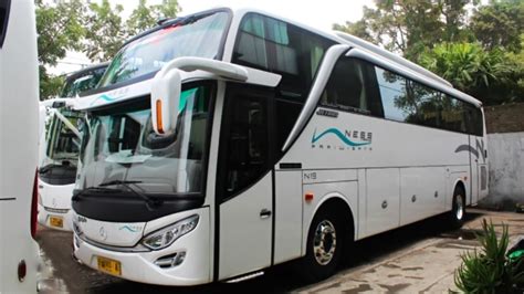 Info Lengkap Foto dan Harga Sewa Bus Pariwisata Bandung - Saturental