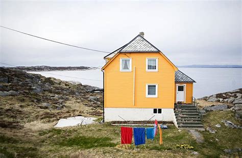 Cozy Norway Summer House By The Sea | DigsDigs