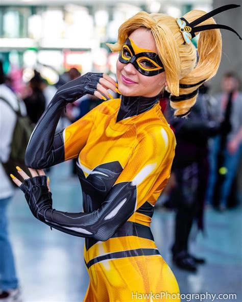 Queen Bee from Miraculous Ladybug . . Cosplaye | Kızlar, Kara kedi ...