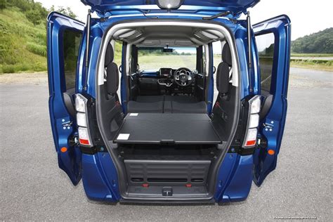 Honda Launches New N Box + with More Practical Interior in Japan ...