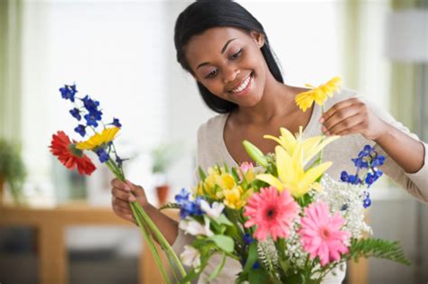 How to Arrange Fresh Cut Flowers Like a Pro - Birds and Blooms