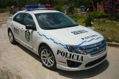 Archivo:Auto patrulla de la Policia Nacional de Panama - Ford Fusion ...