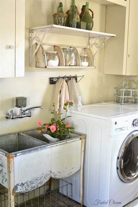 45+ Best Vintage Laundry Room Decor Ideas and Designs for 2021