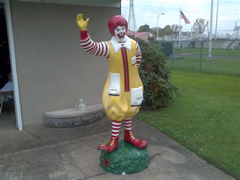 Vintage Ronald Mcdonald Advertising Statue « Obnoxious Antiques