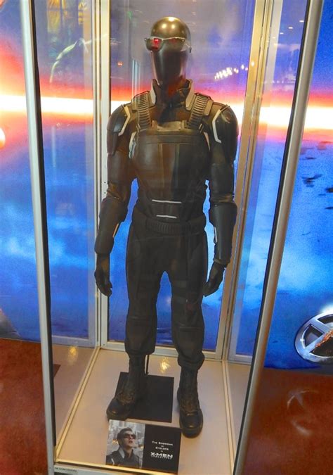 Hollywood Movie Costumes and Props: X-Men: Apocalypse Cyclops movie ...