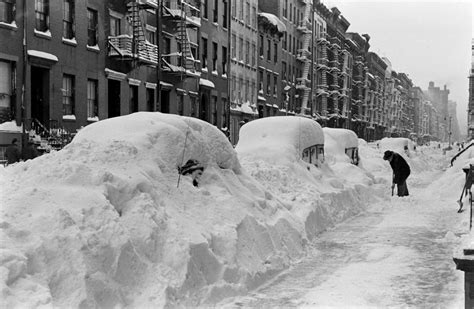 The Great Blizzard of 1947: Photos of New York, Buried in White