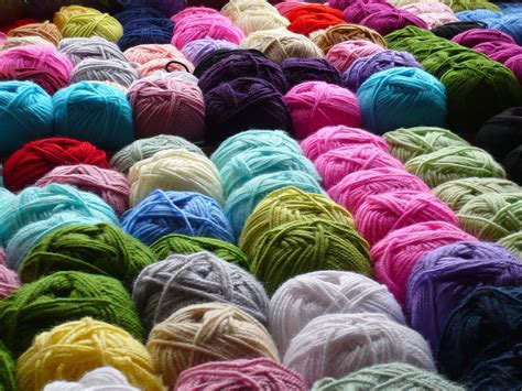 An Explanation of Yarn Types - TheCreativeGnome