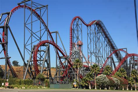 Six Flags Magic Mountain - Go Wandering