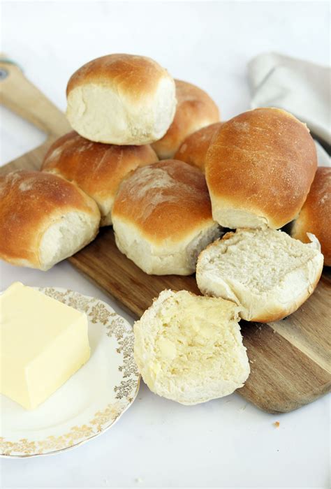 Bread Rolls – Curly's Cooking