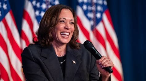 Kamala Harris Resmi Menjadi Calon Presiden Amerika Serikat dari Partai ...