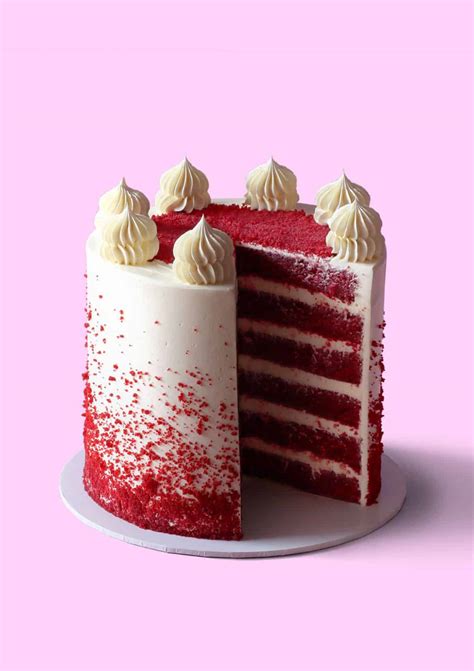 Red Velvet Cake - www.thescranline.com