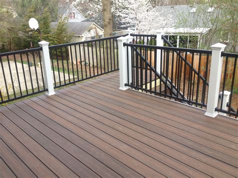 20+ Pictures Of Decks With Black Railings – The Urban Decor